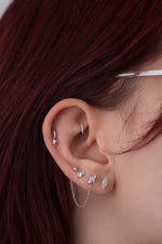 Load image into Gallery viewer, Oval Zirconia Pavé Hinged Clicker