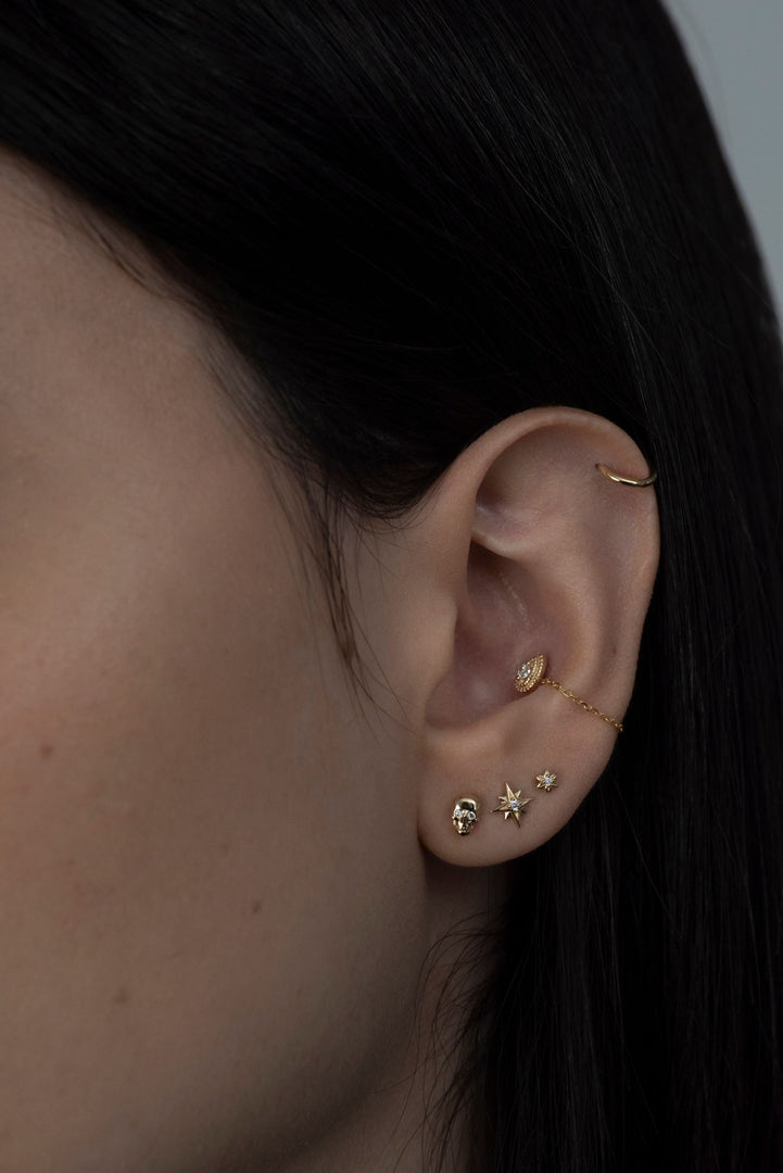 14K Solid Gold Daisy Flower