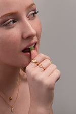Load image into Gallery viewer, Crescent Moon Necklace
